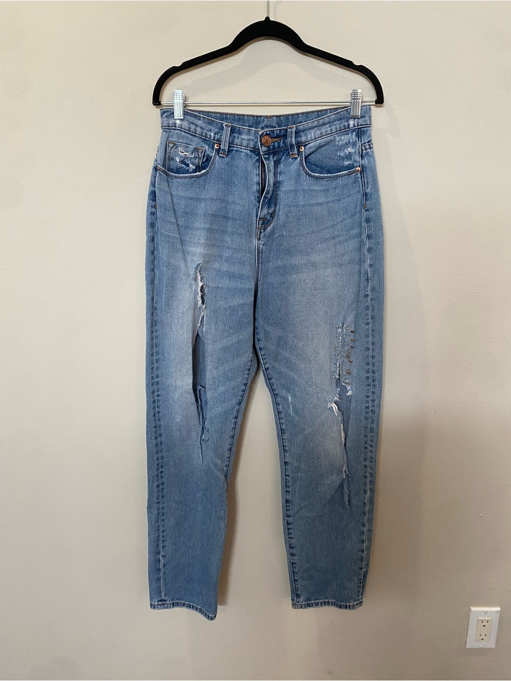 BDG Light Wash Distressed Boyfriend Jeans